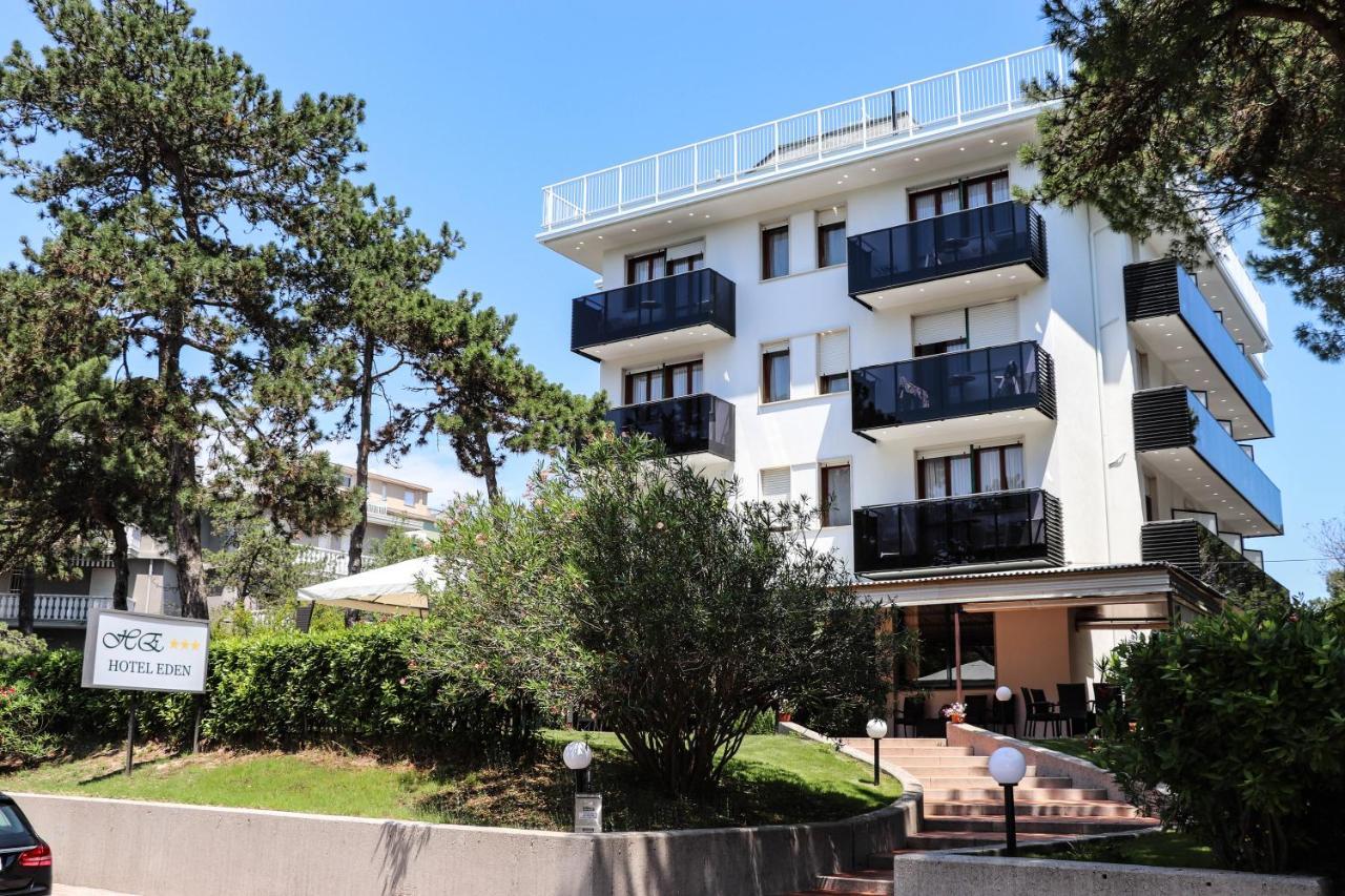 Hotel Eden Lignano Sabbiadoro Buitenkant foto